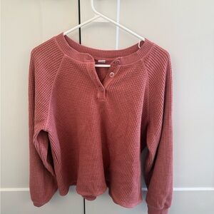 Old Navy Women's Rose Long Sleeve Waffle Knit Top